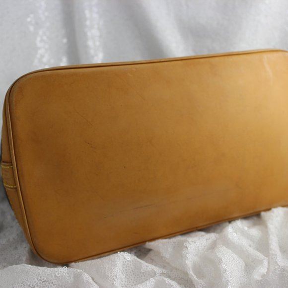 Louis Vuitton Alma PM - Monogram - Picture 8 of 10